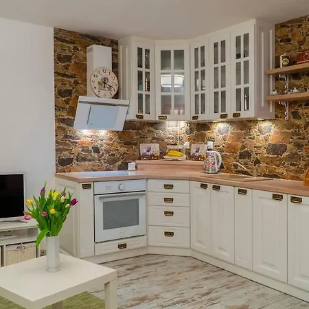 Provensalsky Rodinny Mandolina アパート *